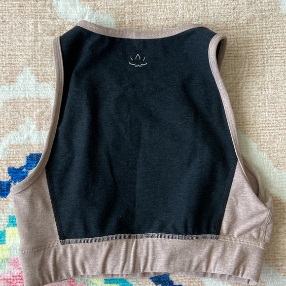 Beyond Yoga Spacedye On Block Bra Size Small - Great Condition - Picture 5 of 7